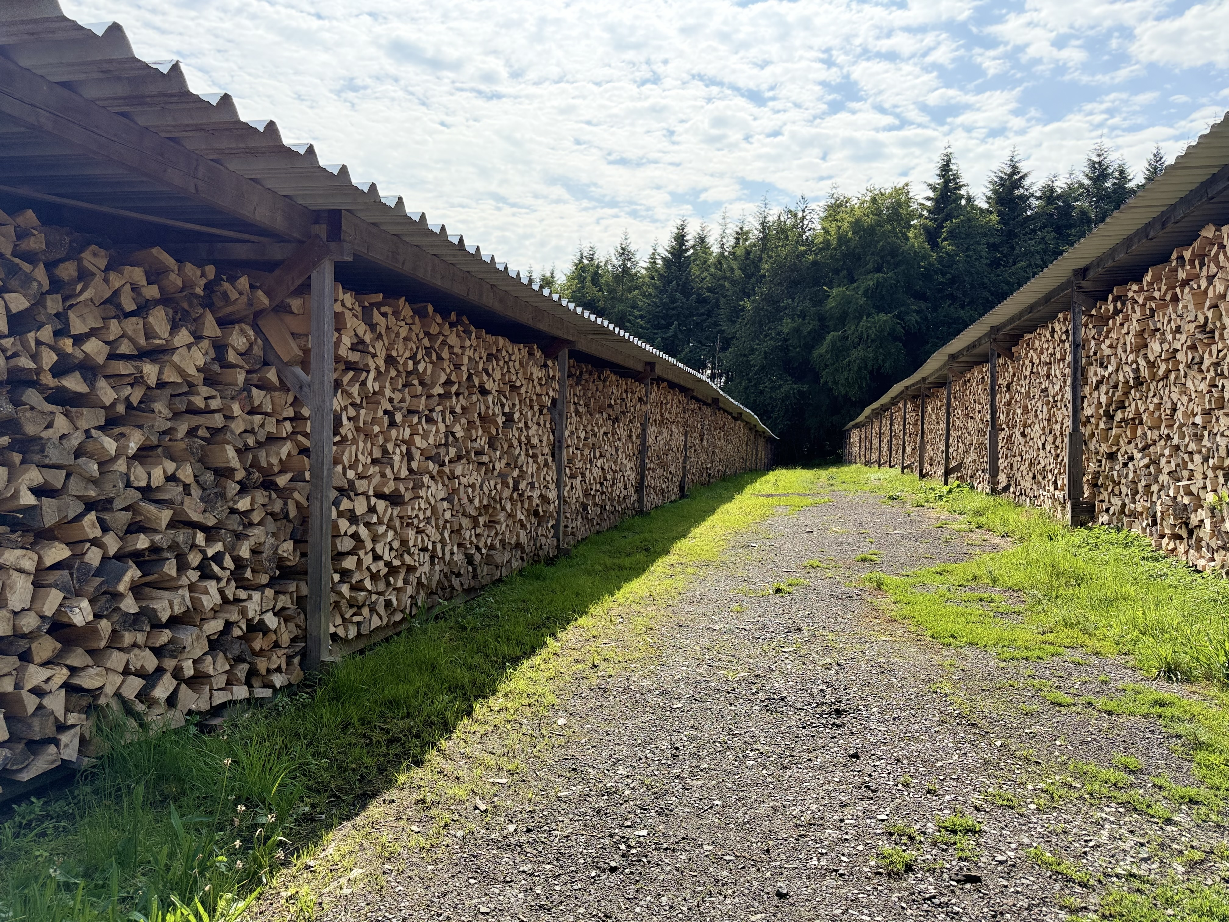 Brennholz Stapel